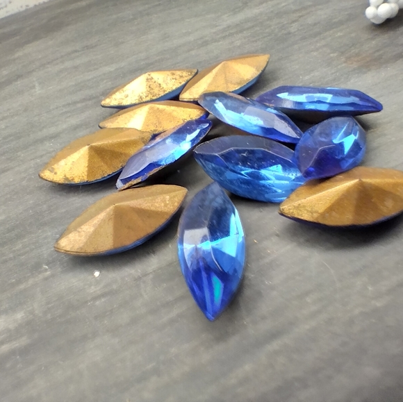 Vintage Sapphire Navettes For Jewelry Making 20 Stones Per Set - Picture 9 of 9